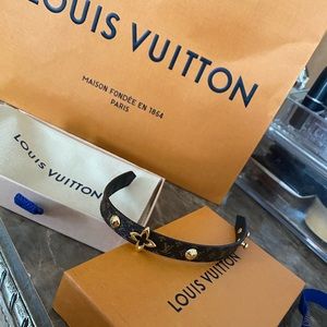 SOLD‼️ to @jackiekelx3. Louis Vuitton bracelet